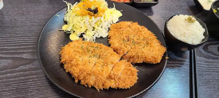미미카츠 샐러드