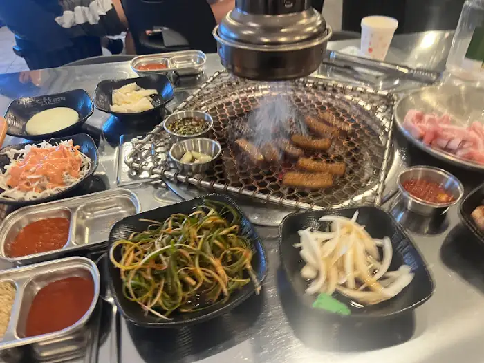 돈소랑 테이블 세팅
