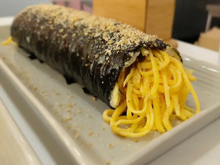 김밥 단면
