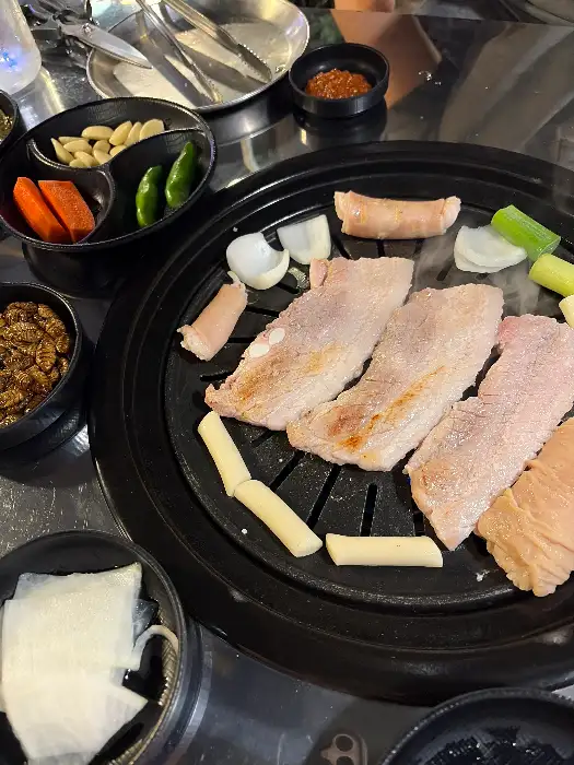 구수한 된장찌개와 밥