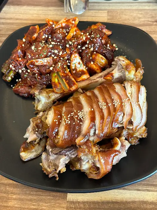 불족발 한 점