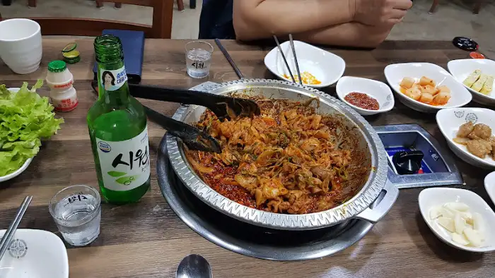 매콤한 볶음 요리
