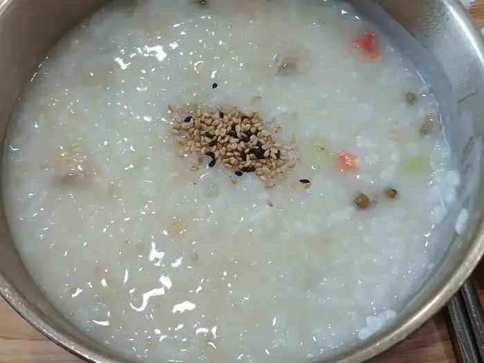 바지락죽 모습
