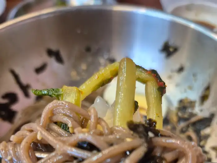 성북동 메밀막국수 면발