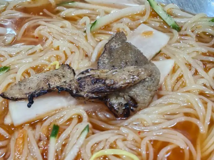 비빔밀면 클로즈업 모습