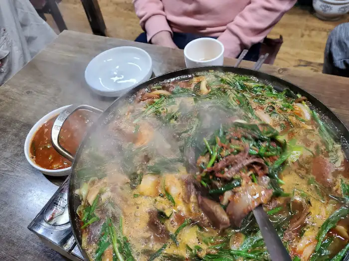 제육볶음과 함께 나온 고사리 무침
