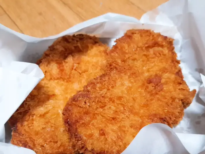 끓고 있는 부대찌개 모습