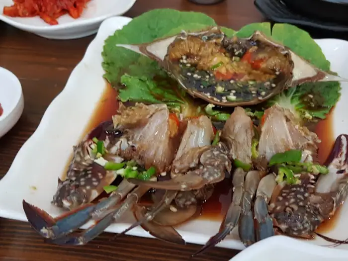 꽃게 간장게장 접시