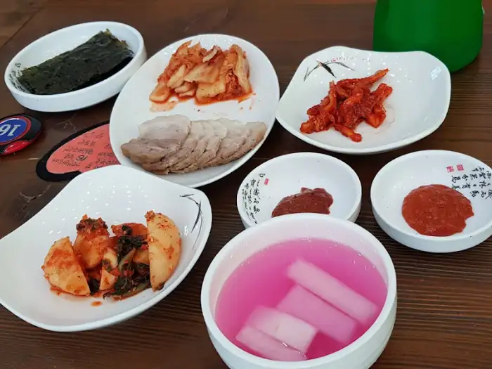 다양한 밑반찬