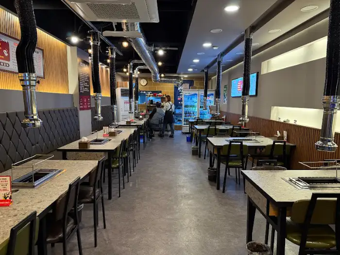 넓고 쾌적한 내부 공간