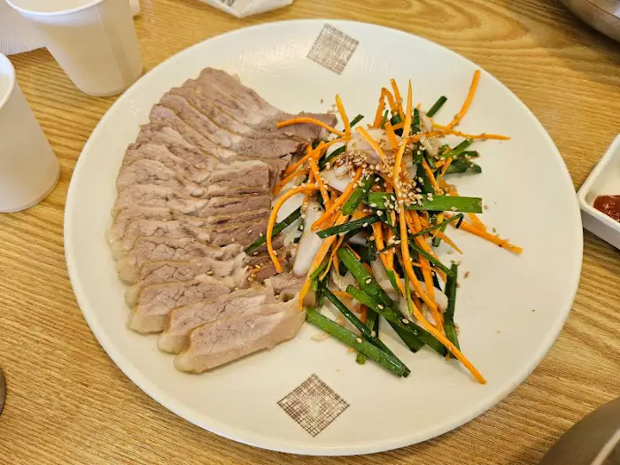 민속 가야밀면 수육