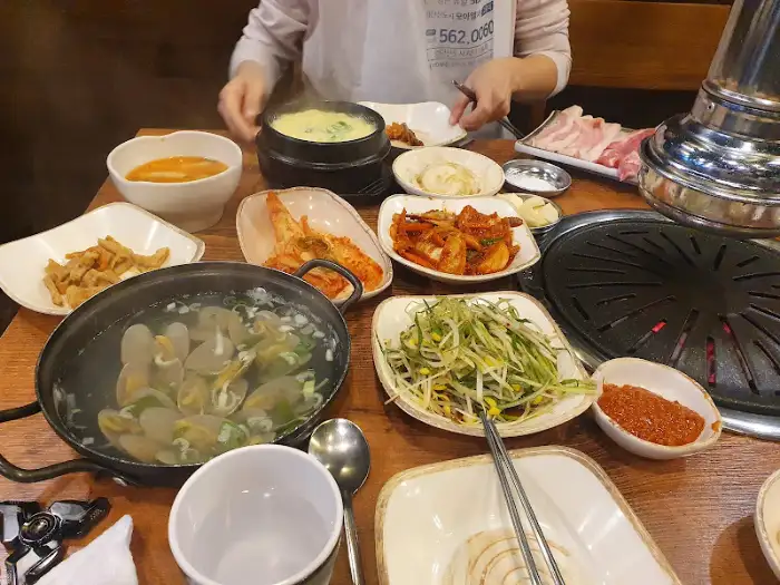 대전 장대동 꾸이꾸이 기본 찬