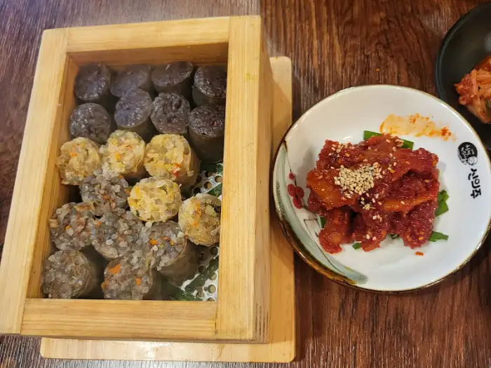 신의주찹쌀순대 순대와 고기