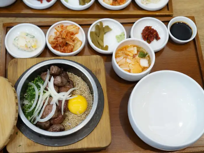 소고기솥밥