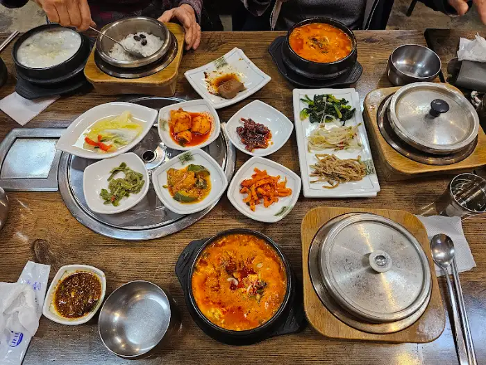 전체 식사 상차림