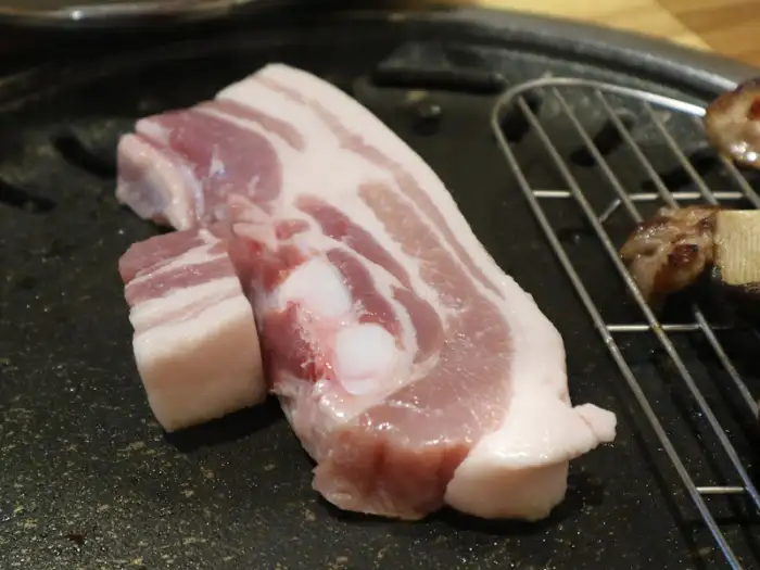 낭기뒷고기 수영점의 윤기 나는 뒷고기