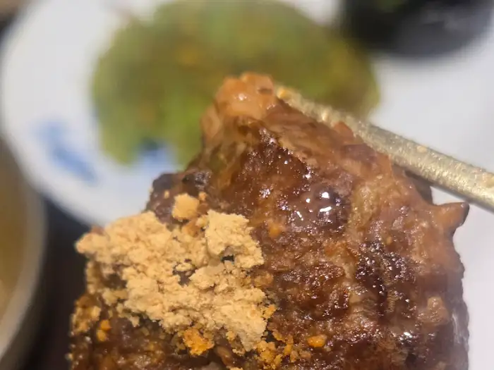 육즙 가득한 떡갈비