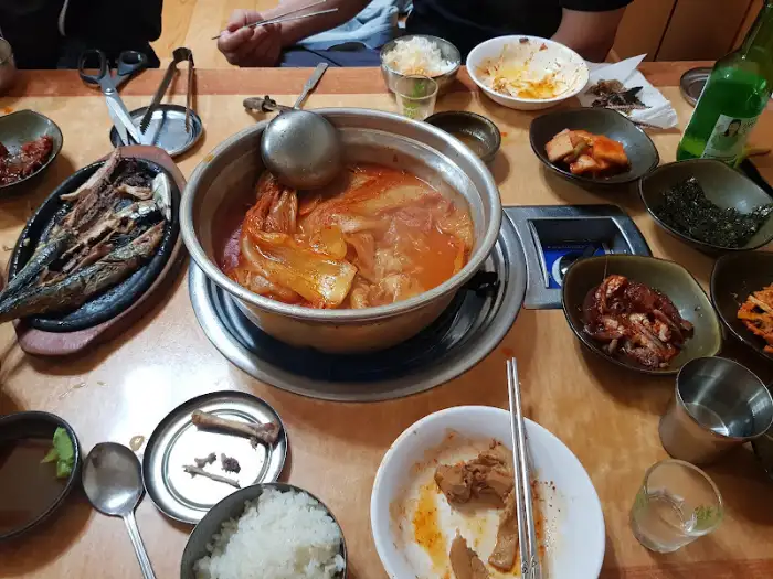 테이블 전체 모습