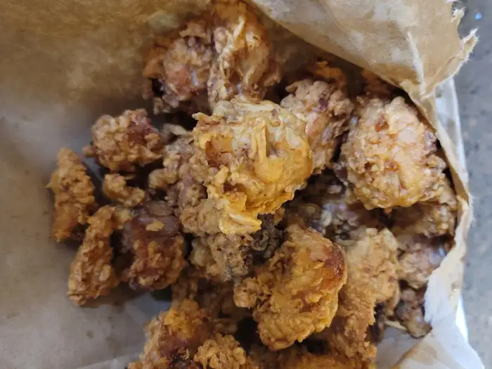 김포 한성치킨의 바삭한 후라이드 치킨