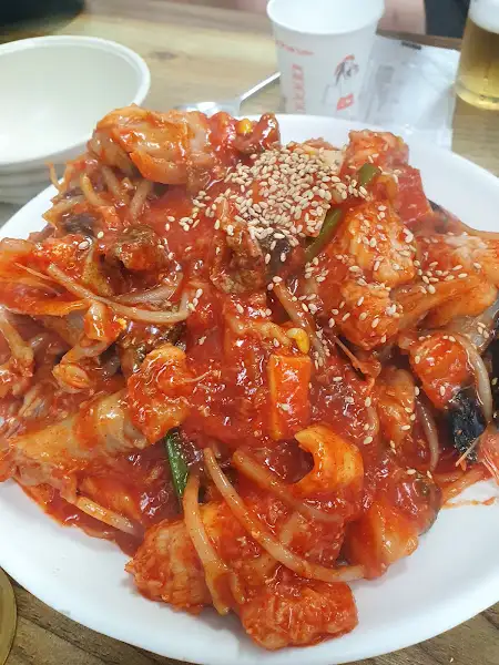 매콤한 양념이 듬뿍 밴 아귀찜 클로즈업