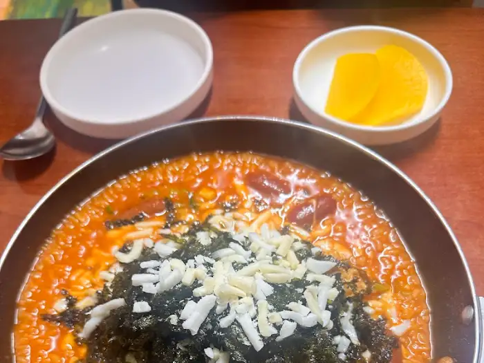 라면밥볶이 확대 사진