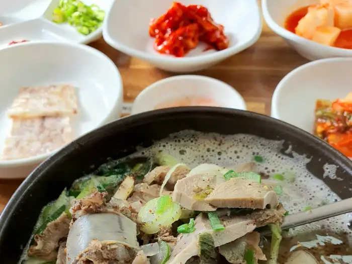 순대국 근접 사진