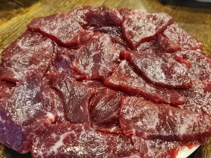 신선한 생고기 단면