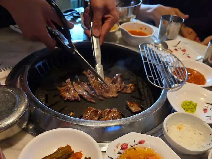 잘 구워진 고기