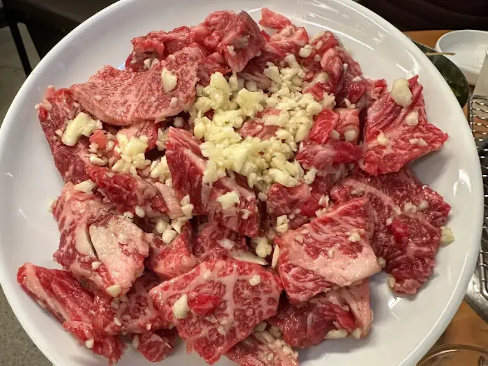 신선한 육사시미