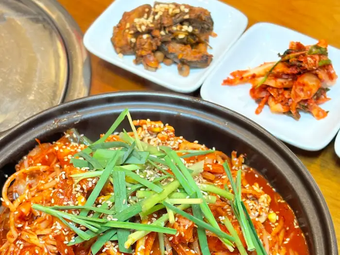 푸짐하게 담겨 나온 아구찜