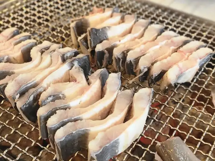 손질된 장어