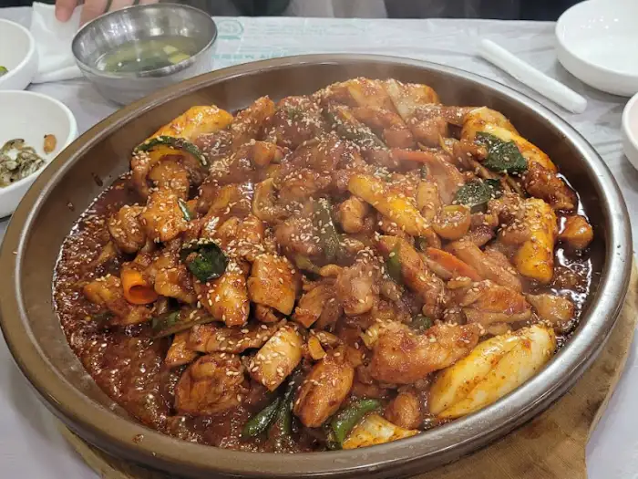 해송돌판닭찜 메뉴판