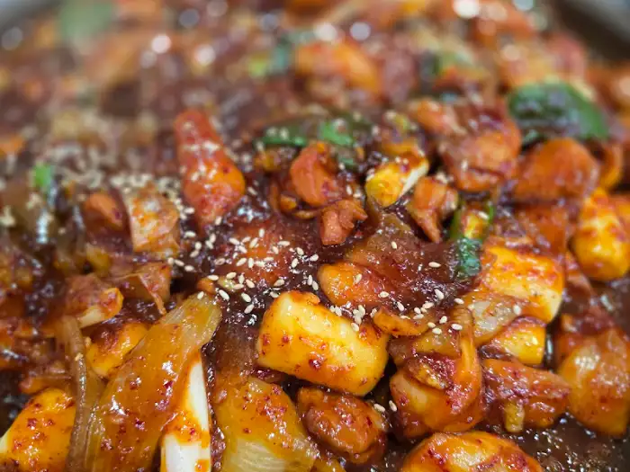 해송돌판닭찜 순살 닭고기