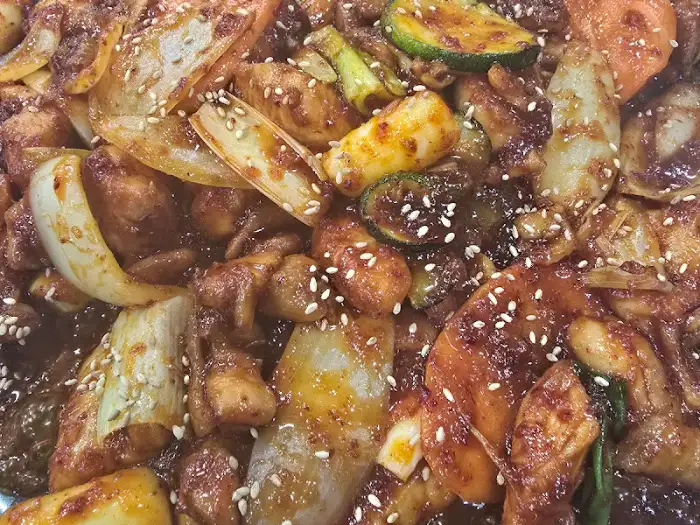 해송돌판닭찜 채소와 감자