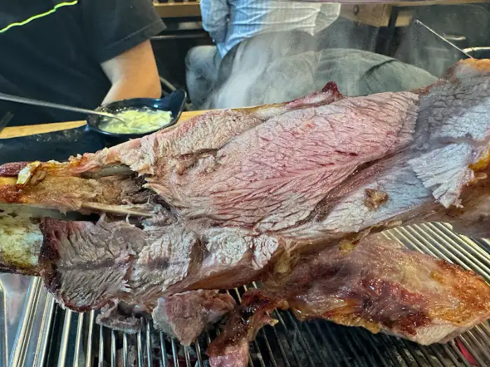 먹기 좋게 썰려있는 양고기 부위
