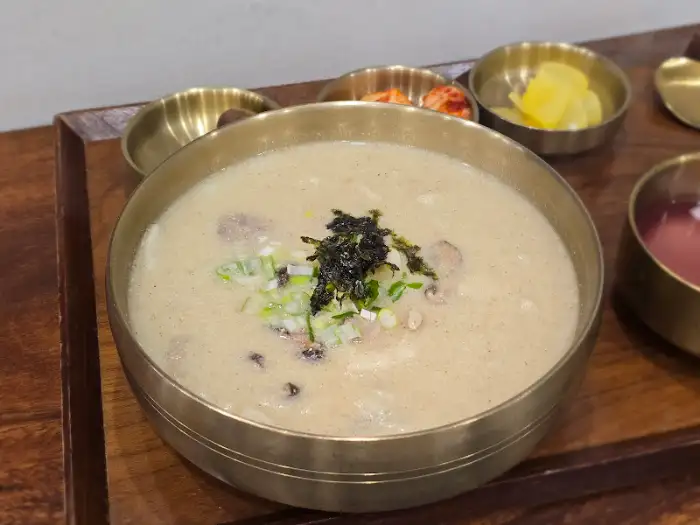 팥칼국수