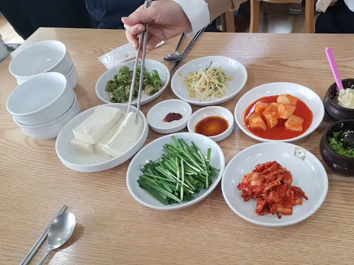 추어탕과 반찬