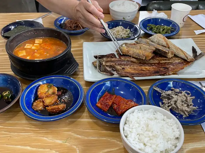 푸짐한 한상 차림
