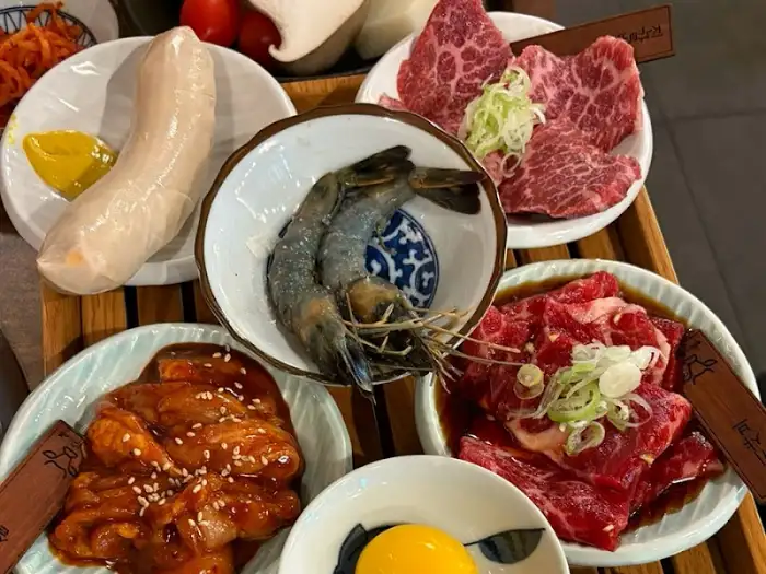 야키니쿠 토시로 세트의 다양한 구성
