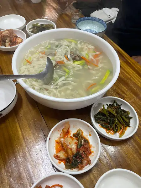 바지락 칼국수 클로즈업