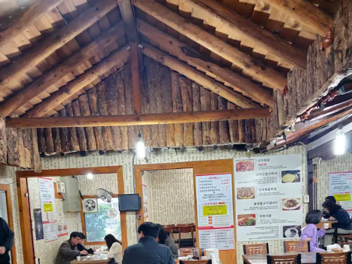 THE PUZIM 본점 내부