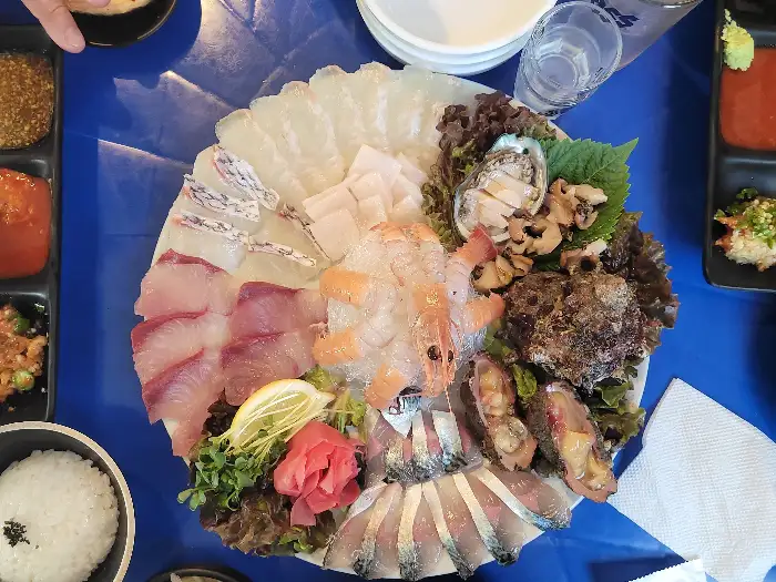 모듬회 한상차림