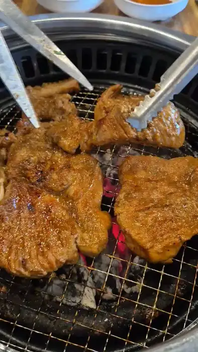 솔가숯불갈비 익산직영점의 다양한 메뉴