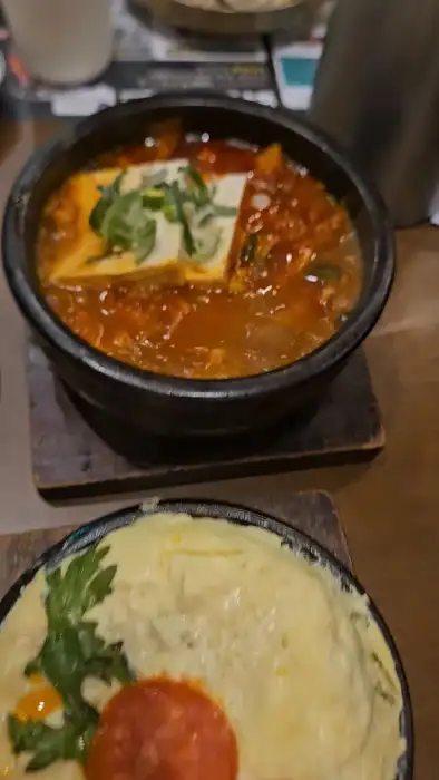 뜨끈하고 얼큰한 김치찌개