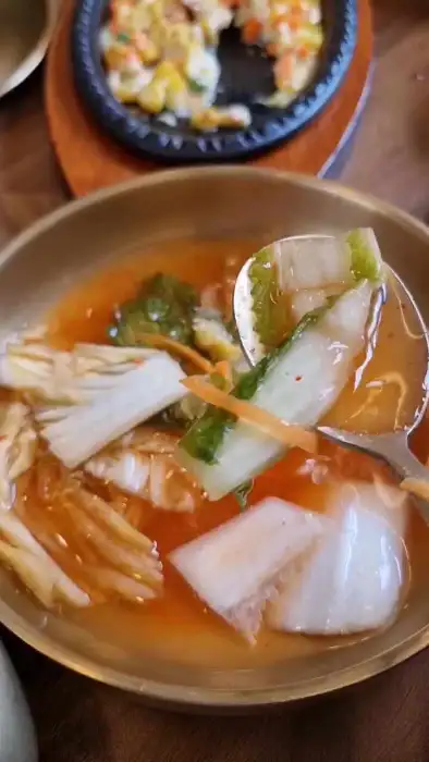 새콤달콤한 맛의 물김치