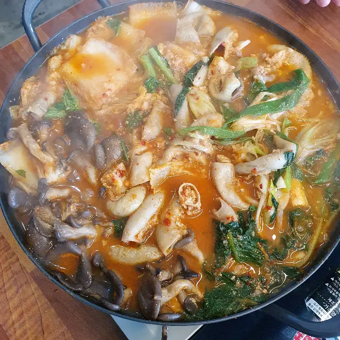 푸짐한 소곱창전골