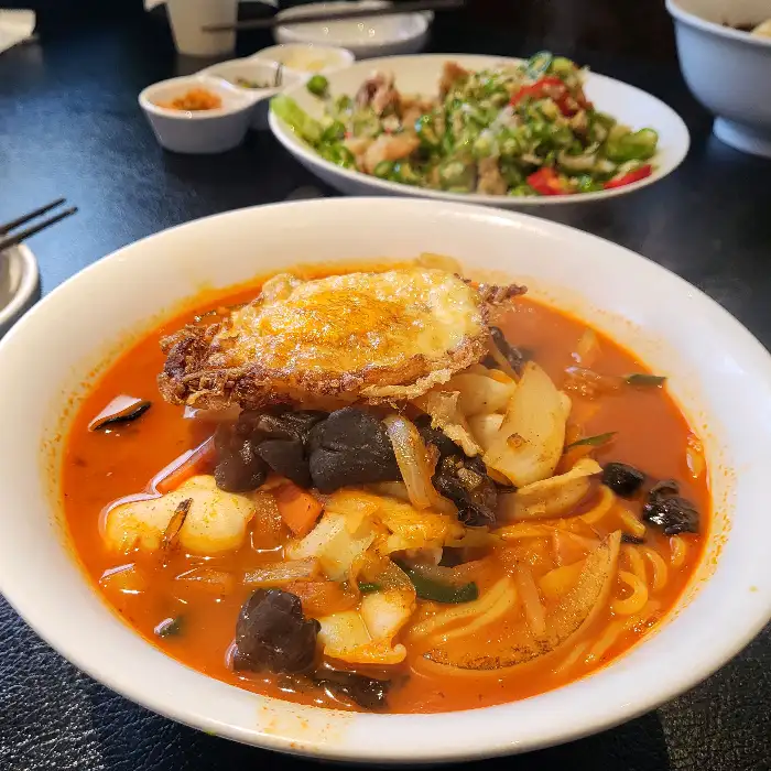 불맛 가득한 얼큰한 중화국밥