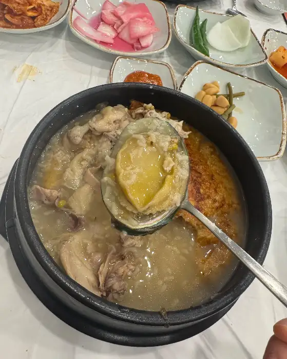 누룽지 삼계탕에 전복 추가