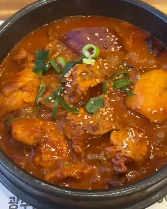 솥도리탕 클로즈업