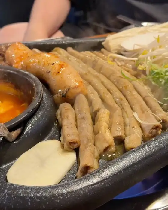 서가장인곱창 불판 클로즈업